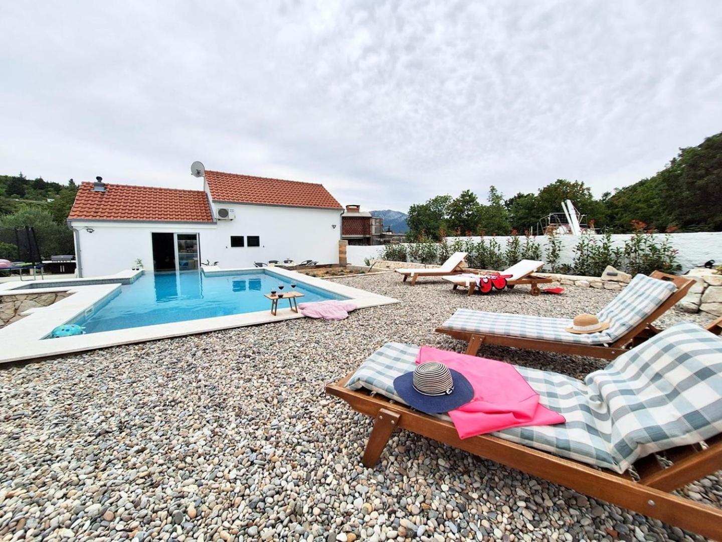 Vacation House Lavanda New! Heated Pool Zadvarje المظهر الخارجي الصورة