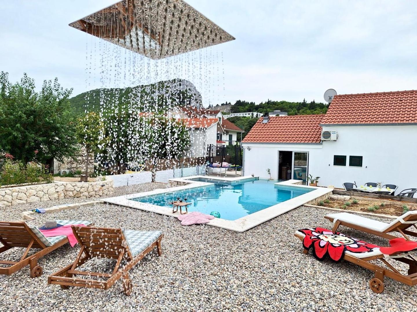Vacation House Lavanda New! Heated Pool Zadvarje المظهر الخارجي الصورة