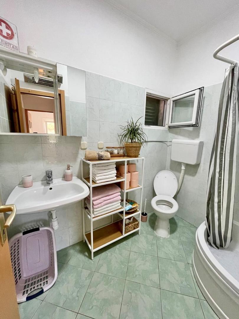 Vacation House Lavanda New! Heated Pool Zadvarje المظهر الخارجي الصورة